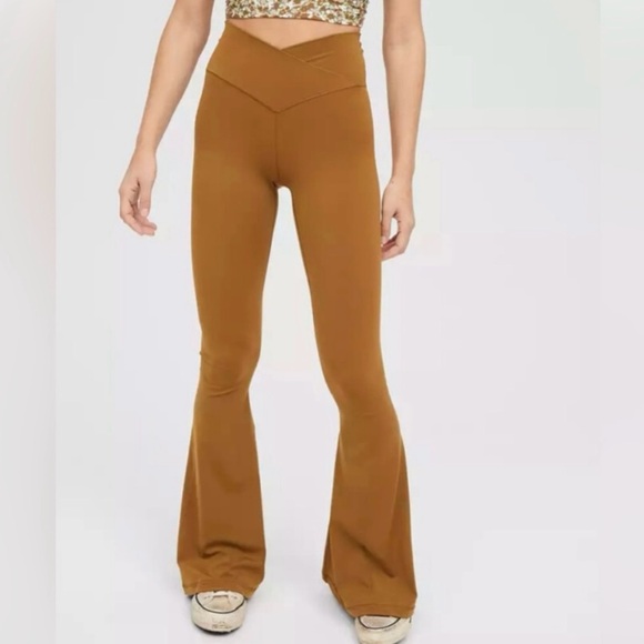 Aerie offline flare leggings in mustard. Barely worn!. Cross cross waist S - Picture 1 of 5